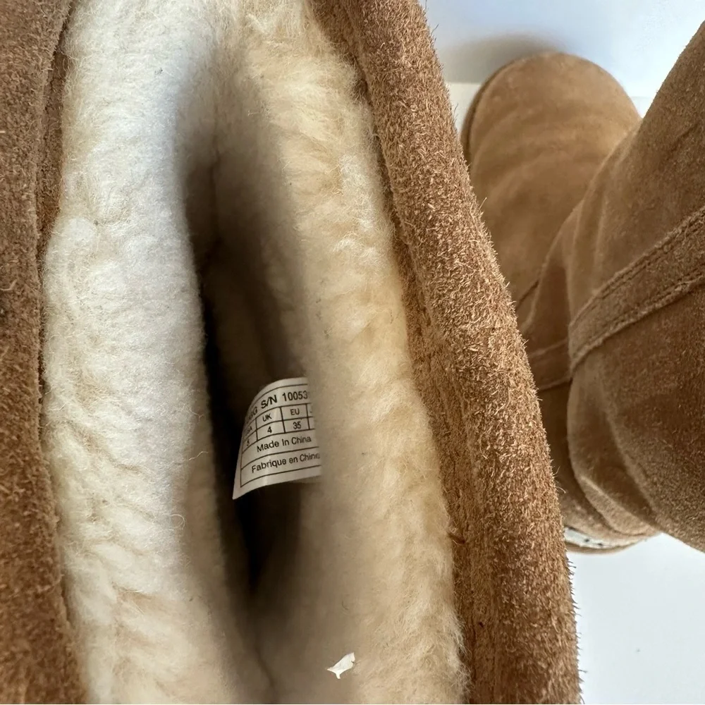 Ugg woman’s tall boots
